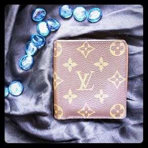 Louis Vuitton fold photo wallet